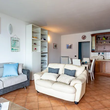 アパート Belvedere By Interhome ベッラーノ